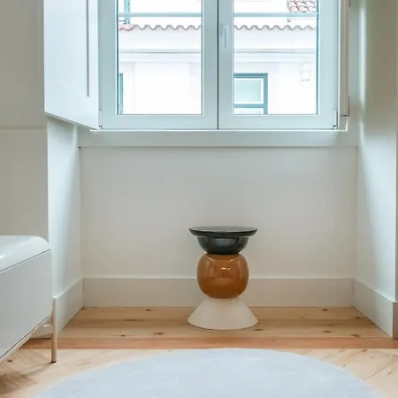 Lägenhet Elegant 1br Near Praca Comercio W/ Elevator And Ac *