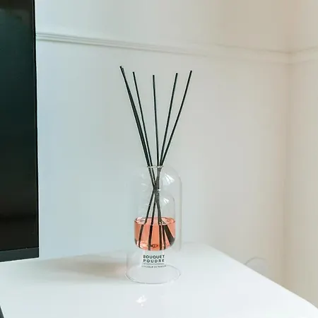 Elegant 1br Near Praca Comercio W/ Elevator And Ac アパート リスボン