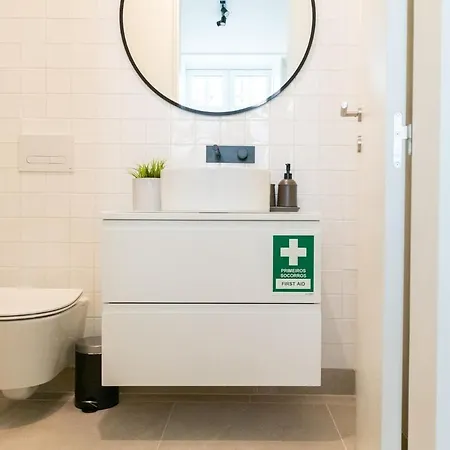Elegant 1br Near Praca Comercio W/ Elevator And Ac アパート *